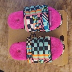 Ugg Maxi Graphic Slide